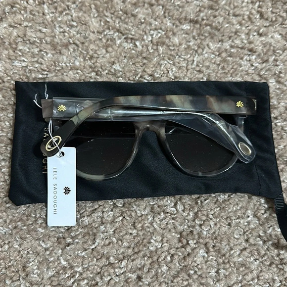 Lele Sadoughi - Picture 4 of 5